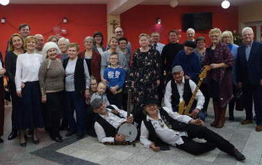 Kolędowanie z Cynamonami