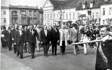 Poch&oacute;d pierwszomajowy. Z archiwum Stanisława Pilarskiego 