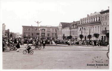 Poch&oacute;d pierwszomajowy, lata 60. Fot. Bernard L&uuml;ck