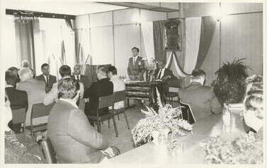 Pierwsza sesja Rady Miejskiej, 6.06.1990 r. Z archiwum Anny Oratowskiej 