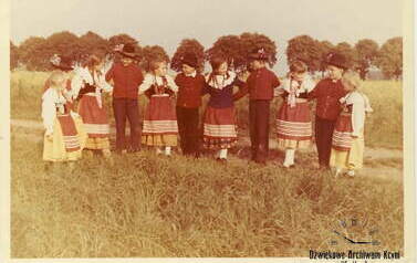 Poczt&oacute;wka: Folklor pałucki. Fot. K. Kaczyński. Wyd. Krajowa Agencja Wydawnicza, 1974 r. Z archiwum Daniela Makarewicza 