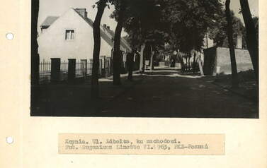 str. 30