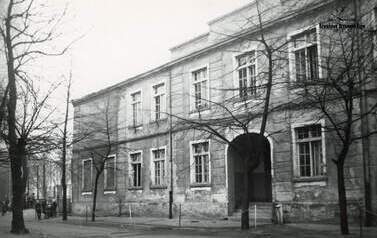 Szkoła podstawowa nr 1 (biały budynek), Kcynia