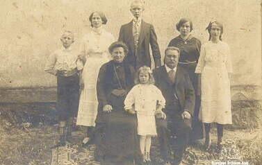 Rodzina Głowackich - Zalesie, lipiec 1914 r. Z archiwum Adama Czabańskiego