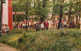 Premier Mieczysław Rakowski w Kcyni. Z archiwum Anny Oratowskiej