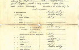Świadectwo ukończenia III oddziału Publicznej Szkoły Powsz. przez Edmunda Stroińskiego, r. szk. 1929/30. Ciekawostką jest podpis rodzica na świadectwie. Z archiwum Grażyny Andrzejewskiej