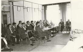 Pierwsza sesja Rady Miejskiej, 6.06.1990 r. Z archiwum Anny Oratowskiej 