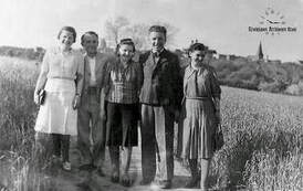 Spacer w 1944 r. Z archiwum Igi Błaszyk