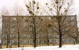 Blok przy ulicy Polnej 13. Fot. Wiese van Herck
