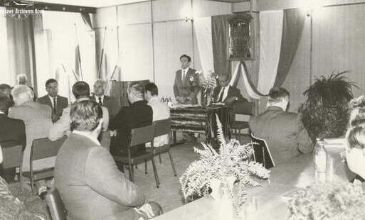 Zdjęcie do Nowa rada gminy po wyborach 1990 roku 